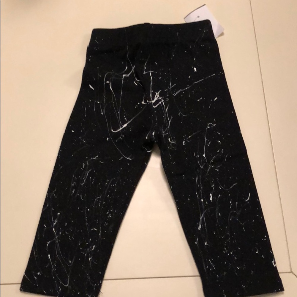 Splatter paint leggings